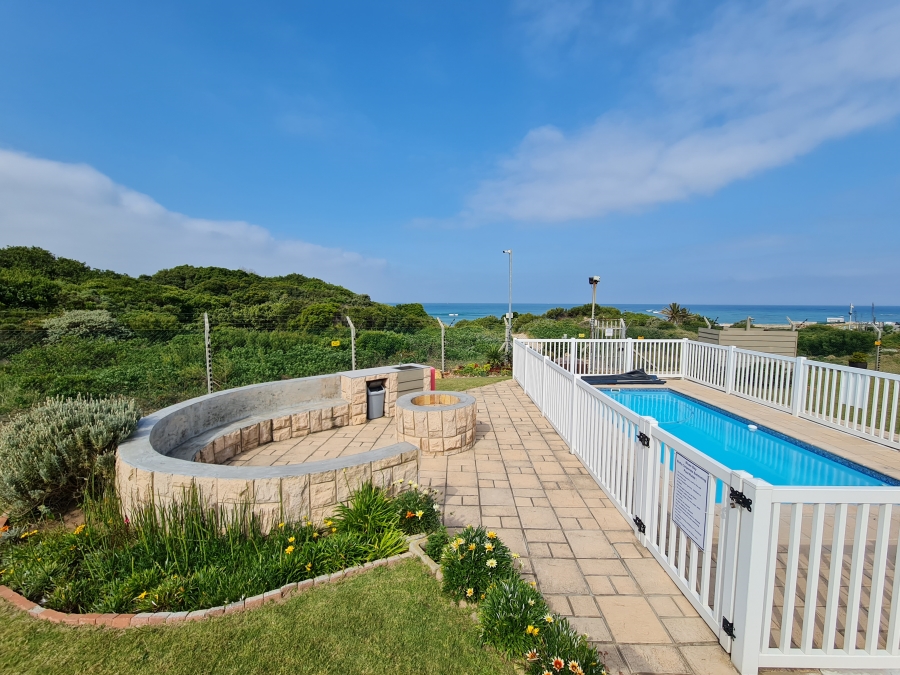 2 Bedroom Property for Sale in Marina Martinique Eastern Cape